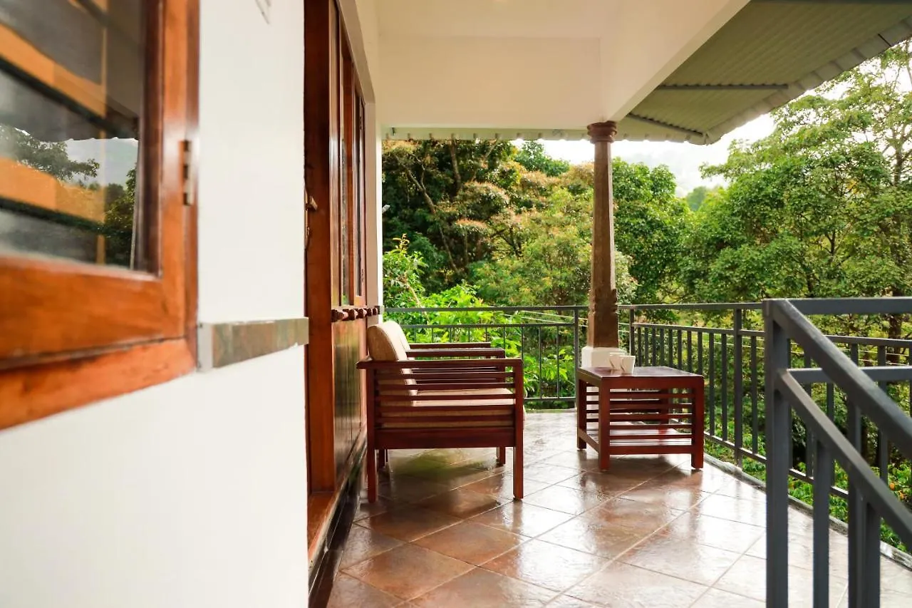 Golden Fern Resort Kanthalloor Hotel