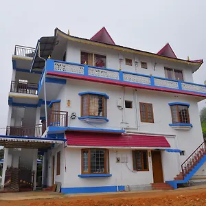  Lodge Milky Mist India